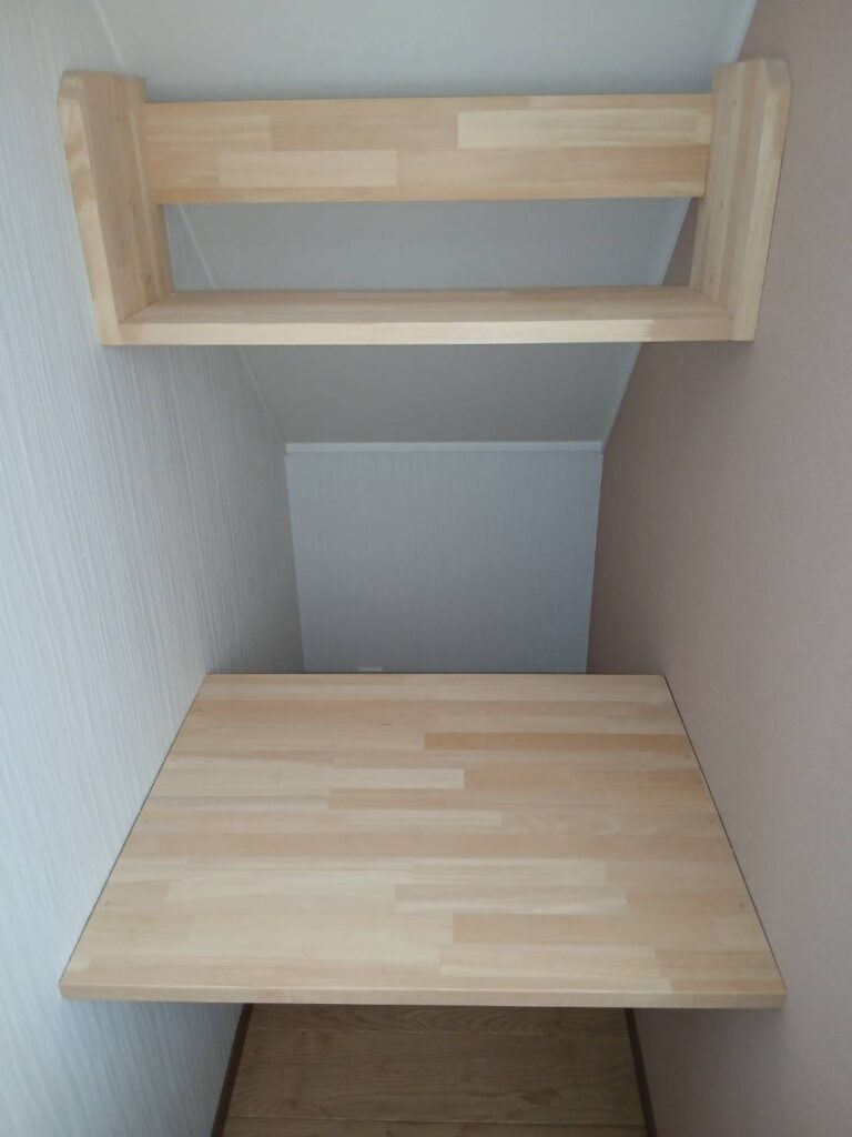 糸島市　Ｋ 様邸　階段下デスクワーク